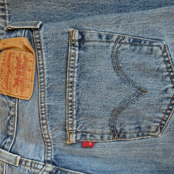 Y2K Vintage Levi's 501 Red Tab Button Fly Straight Leg Blue Jeans 34"x36" - Picture 9 of 11